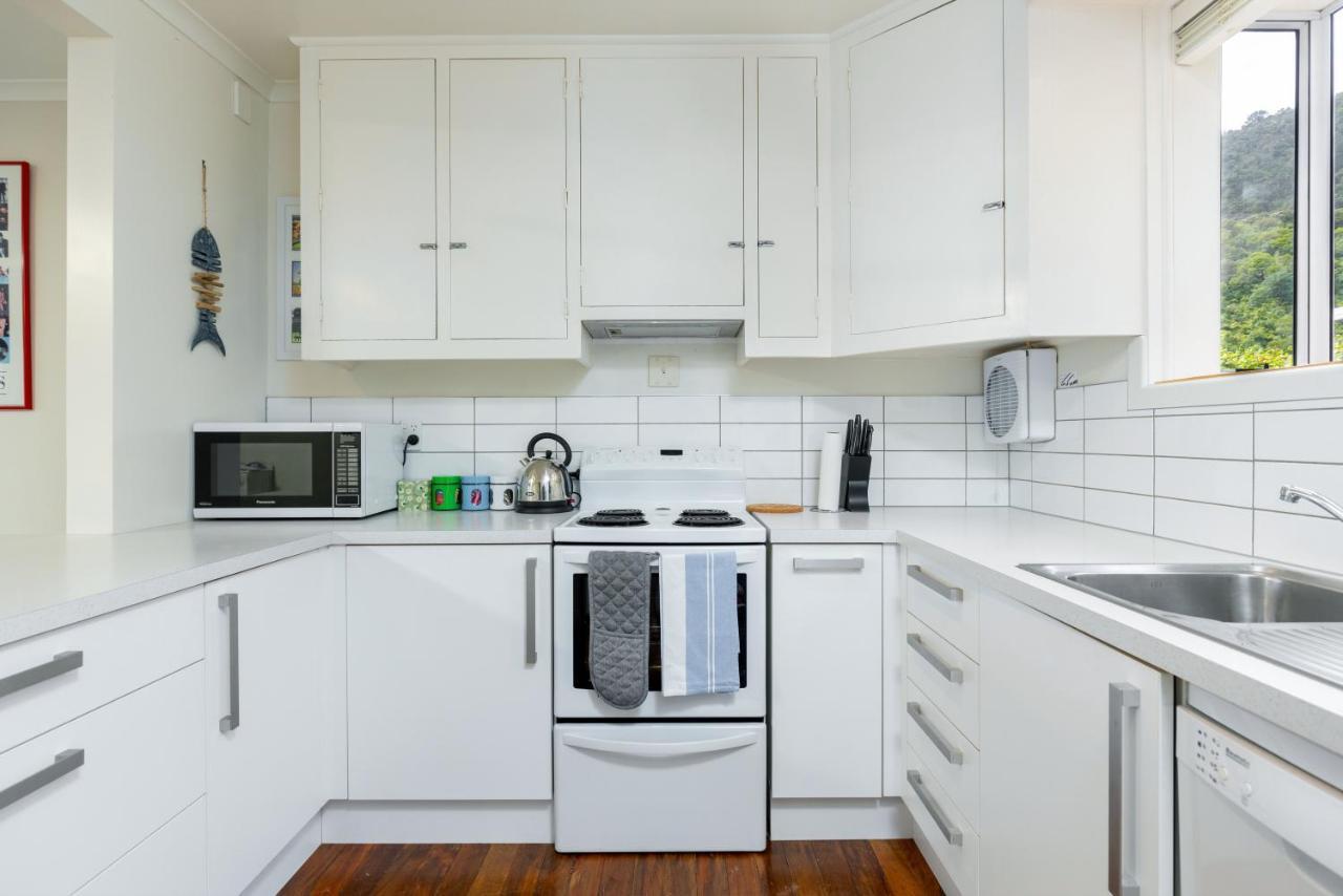 Seaview Apartment Picton Exterior foto